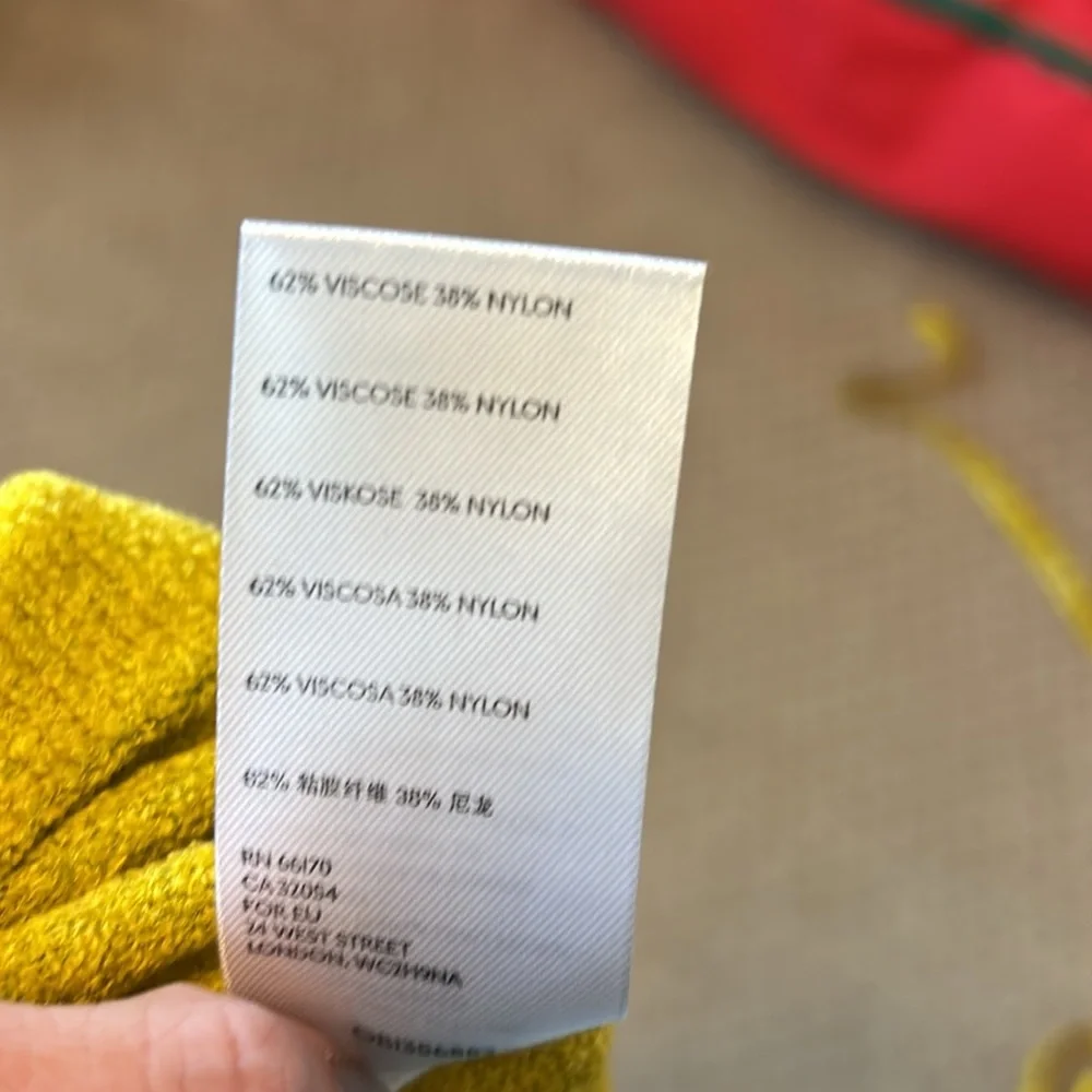 Urban Outfitters Chartreuse Terry Cloth Shortsleeve Button Up Top Medium - Picture 8 of 8